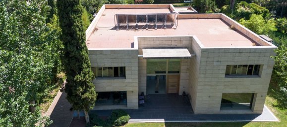 6 bedrooms House in Villanueva de la Canada, Spain No. 120604 3