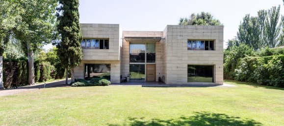 6 bedrooms House in Villanueva de la Canada, Spain No. 120604 6