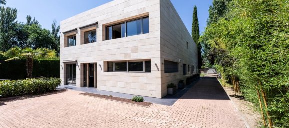 6 bedrooms House in Villanueva de la Canada, Spain No. 120604 8