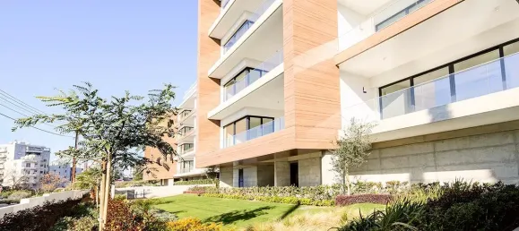 Квартира с 2 спальнями в Лимассол, Кипр № 142 8