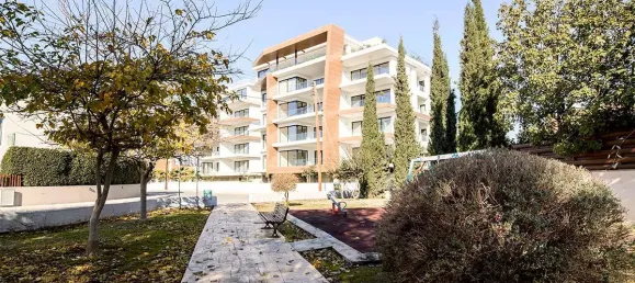 Квартира с 2 спальнями в Лимассол, Кипр № 142 4