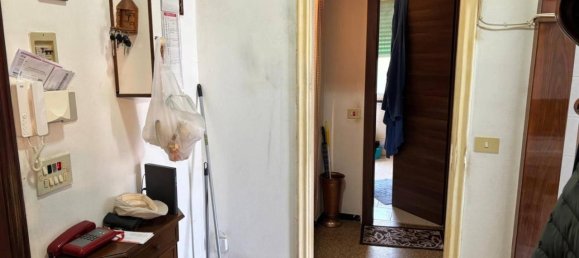 3-Zimmer Wohnung in Genoa, Italy, Nr. 35097 5