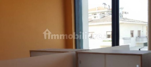 Офис с 4 комнатами в Сан Бенедетто дель Тронто, Италия № 98740 4