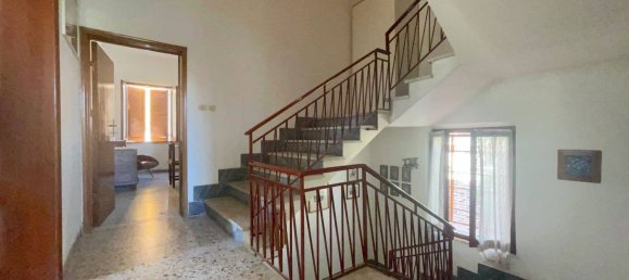 Дом с 10 комнатами в Мартинсикуро, Италия № 118723 18