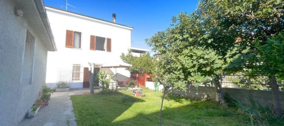 Дом с 10 комнатами в Мартинсикуро, Италия № 118723 39