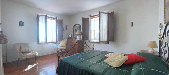 Дом с 10 комнатами в Мартинсикуро, Италия № 118723 19