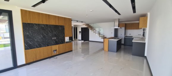 Property 4 chambres à Kusadasi, Turkey No. 22329 13