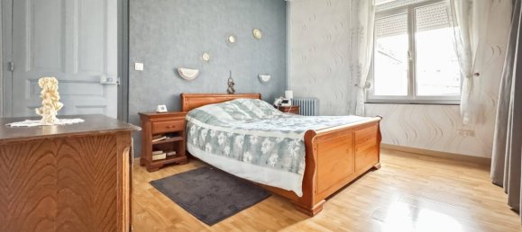 3 bedrooms Villa in Bethencourt, France No. 47863 4