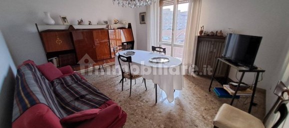 2 bedrooms Apartment in Cinisello Balsamo, Italy No. 337061 8
