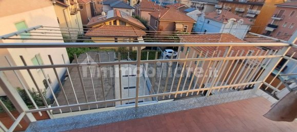 2 bedrooms Apartment in Cinisello Balsamo, Italy No. 337061 2