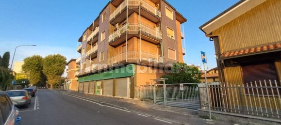 2 bedrooms Apartment in Cinisello Balsamo, Italy No. 337061 5