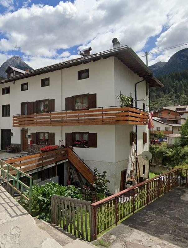 10 rooms House in Santo Stefano di Cadore, Italy No. 116767