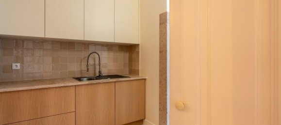 4 bedrooms Apartment in Lisbon, Portugal No. 101196 7