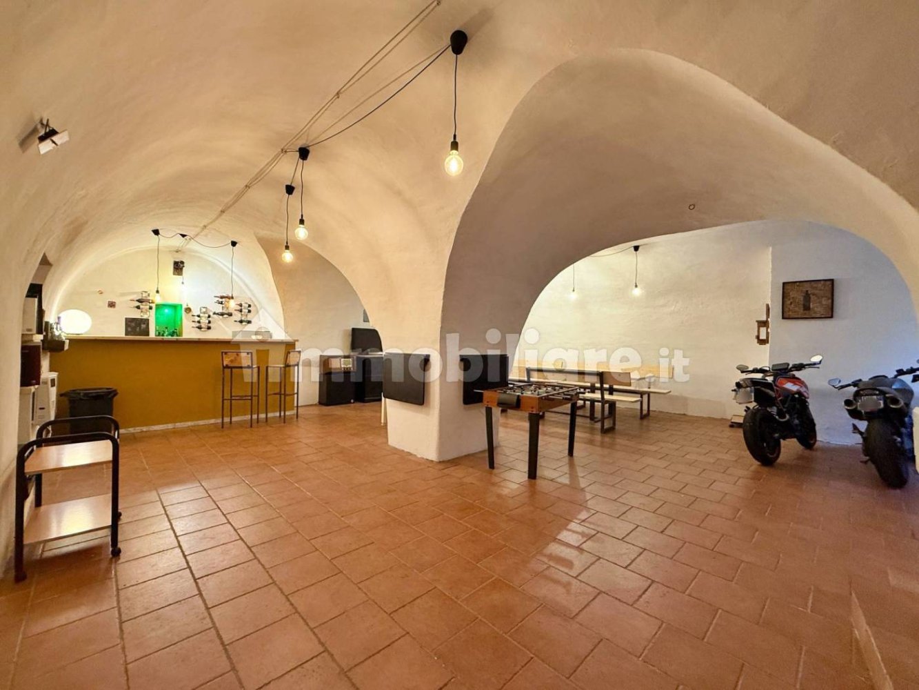 Склад 90м² в Орте, Италия № 289220