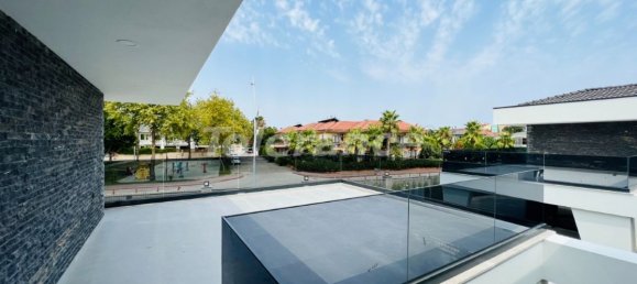 Villa de 4+1 en Kemer, Turkey No. 14332 13