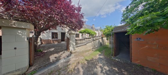 2 bedrooms House in Beaumont-en-Veron, France No. 89122 7