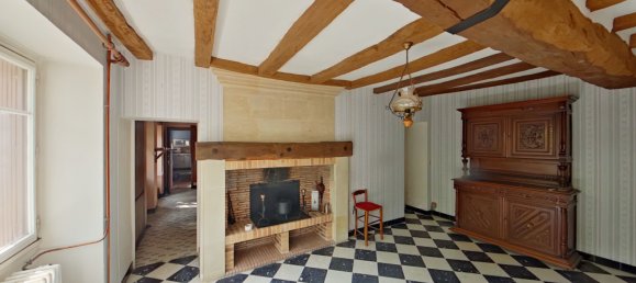 2 bedrooms House in Beaumont-en-Veron, France No. 89122 4