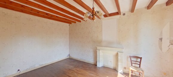 2 bedrooms House in Beaumont-en-Veron, France No. 89122 3