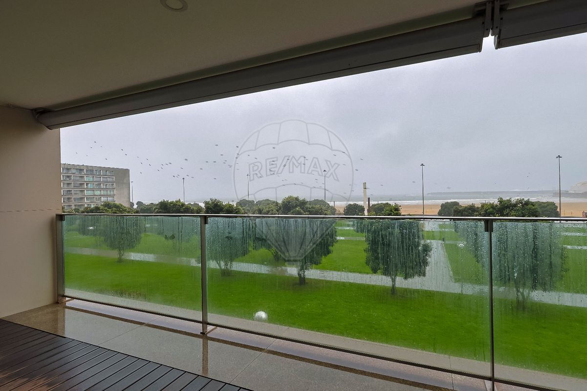 4 chambres Appartement à Matosinhos, Portugal No. 109877