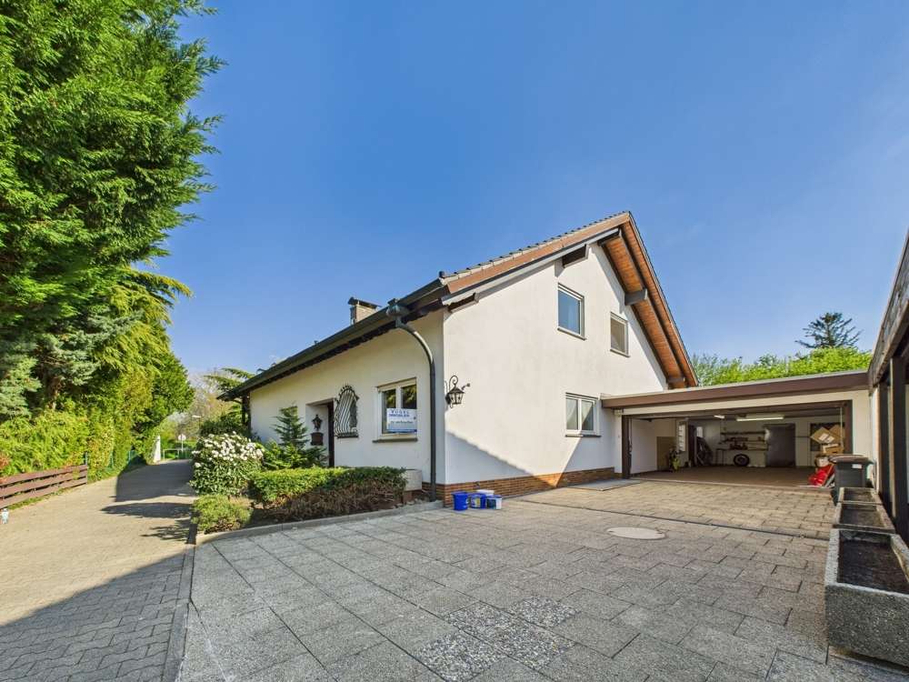 5 chambres Maison de ville à Rhein-Pfalz, Germany No. 321184