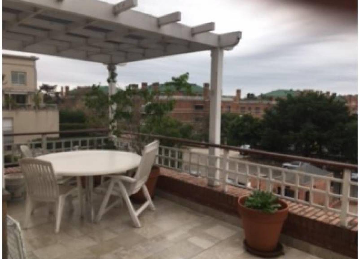 Apartamento de 2 dormitorios en San Isidro, Argentina No. 92207