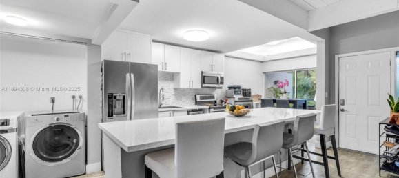 4 bedrooms Commercial property for sale in Miami, Miami-Dade, Florida, USA № 614763 24