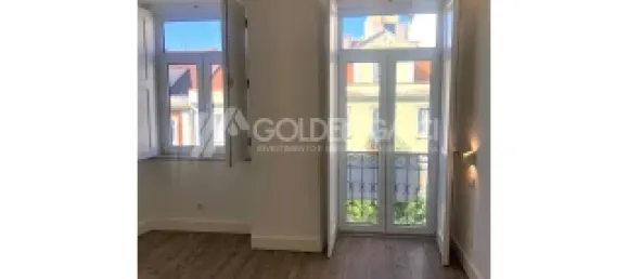 3 bedrooms Apartment in Lisbon, Portugal No. 141620 10