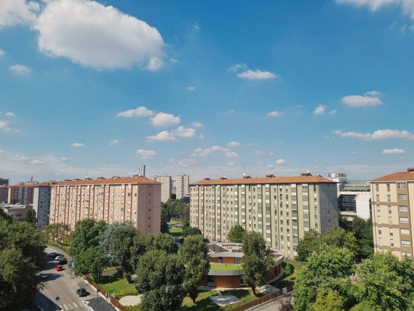 2 bedrooms Apartment in Milan, Italy No. 367052