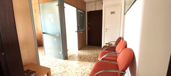 4 bedrooms Apartment in Lariano, Italy No. 338017 2