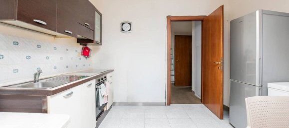 Apartamento T3 em San Donato Milanese, Italy N.º 87716 10