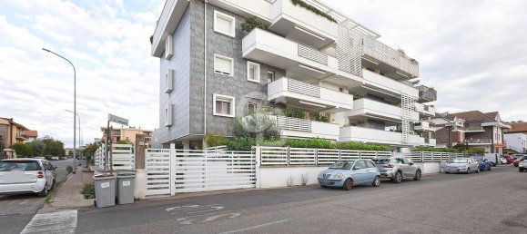 Квартира с 4 комнатами в Витербо, Италия № 87199 2