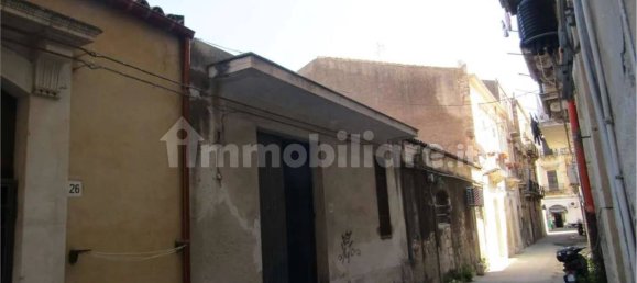 Коммерческая недвижимость с 1 комнатой в Сиракузы, Италия № 356875 7