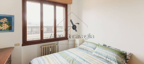 3 bedrooms Penthouse in Varese, Italy No. 4216 34