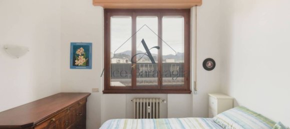 3 bedrooms Penthouse in Varese, Italy No. 4216 32