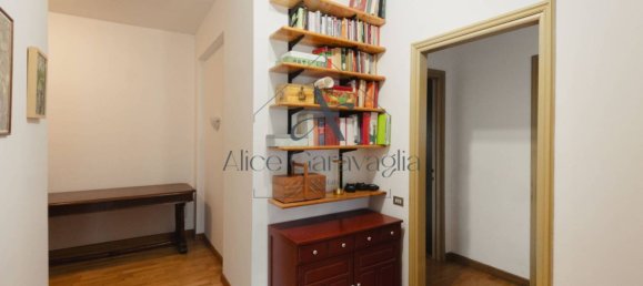 3 bedrooms Penthouse in Varese, Italy No. 4216 42