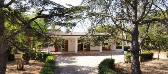 5 bedrooms Villa in San Vito dei Normanni, Italy No. 264723 3