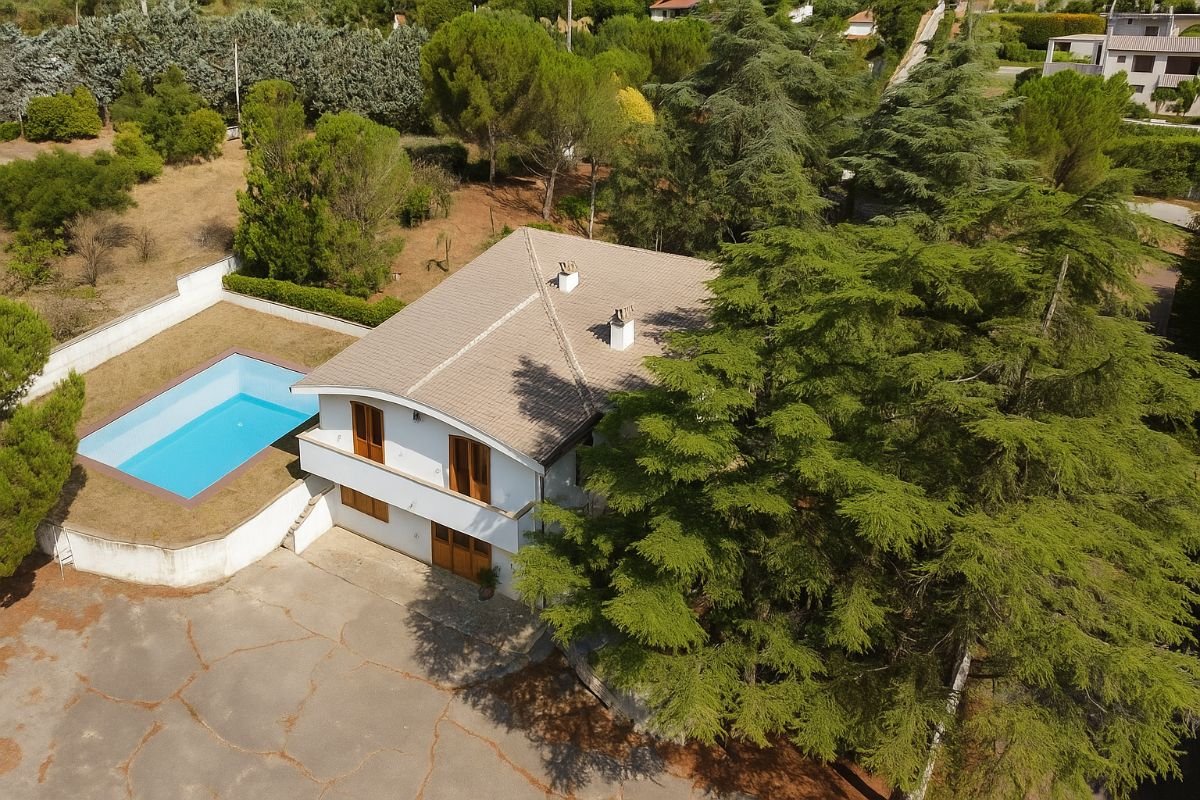 5 bedrooms Villa in San Vito dei Normanni, Italy No. 264723