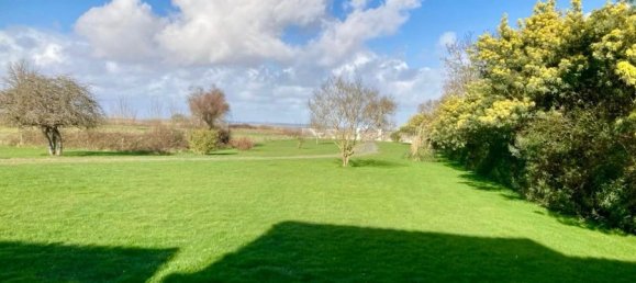 3 bedrooms House in Pauillac, France No. 292838 3