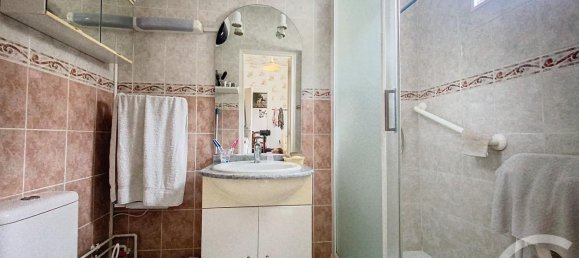 2 bedrooms Apartment in Reims, France No. 73408 11