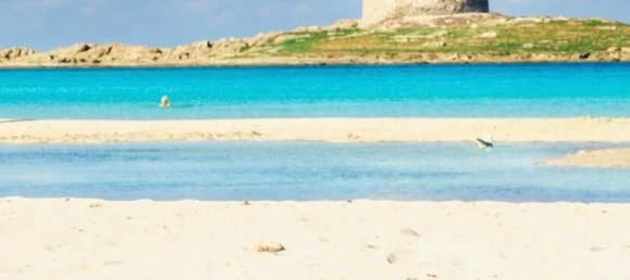 Apartamento de 3 habitaciónes en Stintino, Italy No. 299476 2