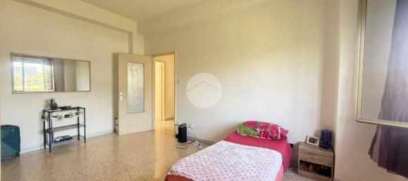 3 bedrooms Apartment in Naples, Italy No. 54730 11