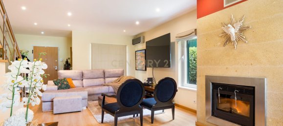 5 bedrooms Villa in Sintra, Portugal No. 128002 4