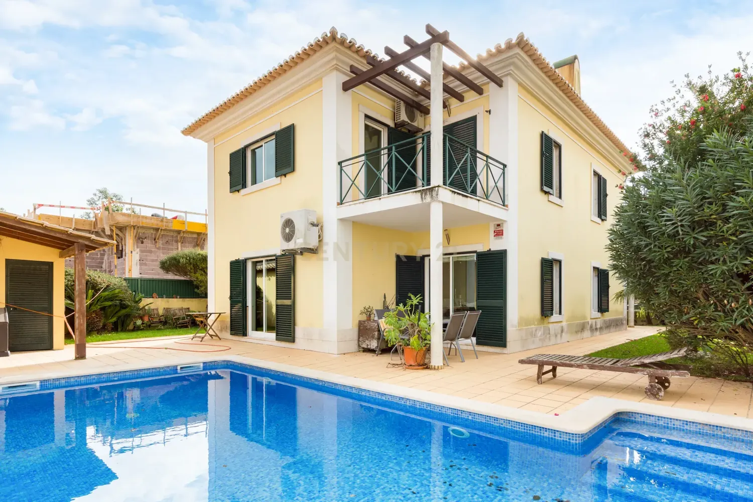 5 bedrooms Villa in Sintra, Portugal No. 128002