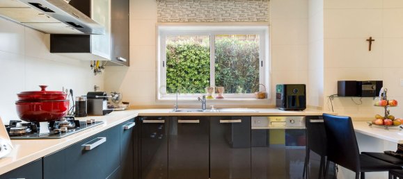 5 bedrooms Villa in Sintra, Portugal No. 128002 2