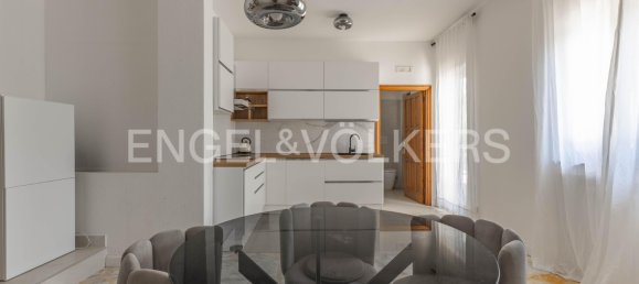 Вилла с 3 спальнями в Валенцано, Италия № 281470 3