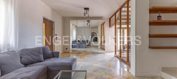 Вилла с 3 спальнями в Валенцано, Италия № 281470 2