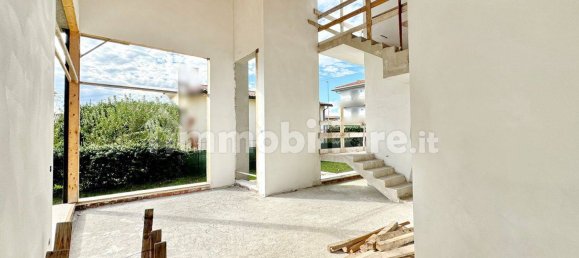 4 bedrooms Villa in Cassola, Italy No. 60093 7