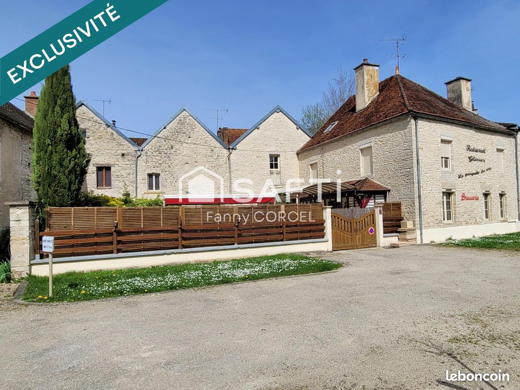 Castelos T5 em Essoyes, France N.º 72323