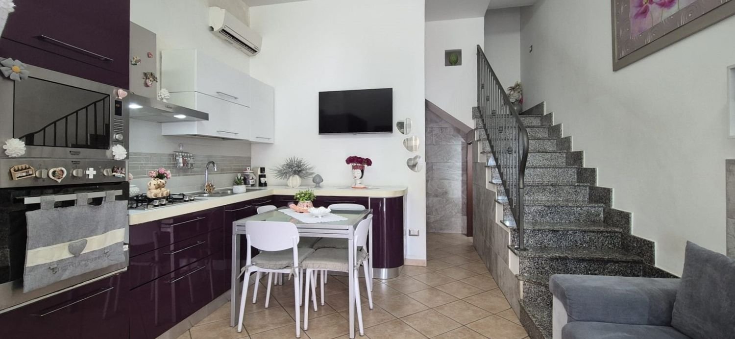 Дом с 3 спальнями в Авола, Италия № 374071