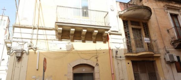 11 rooms House in Palagonia, Italy No. 232412 29